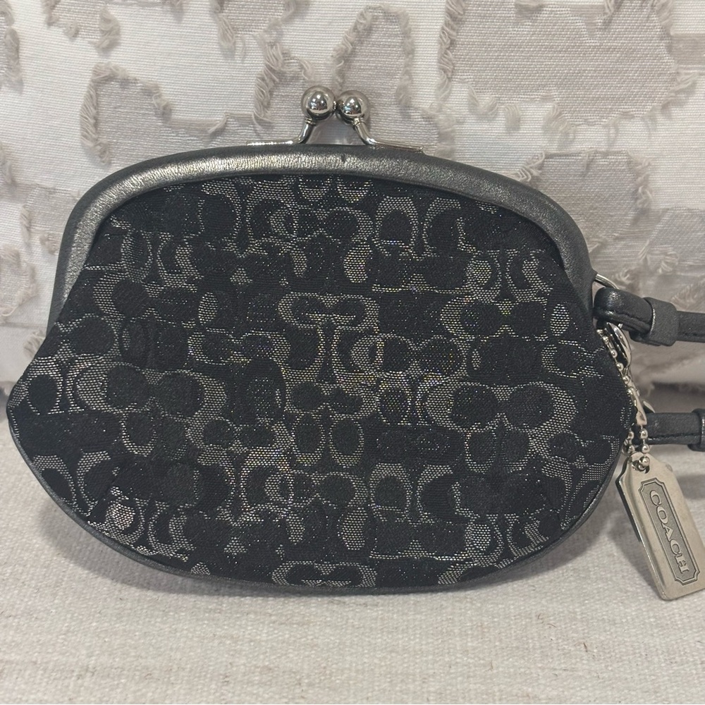 Authentic Y2K Vintage Coach kiss-lock wristlet in black and silver lurex canvas